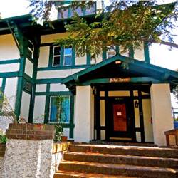 An image showing the front steps of Ridge House.